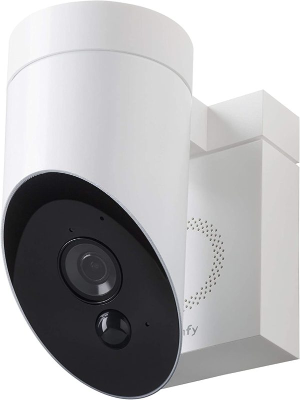 Camera de supraveghere de exterior Somfy, Wifi, 1080p Full HD, Sirena 110 dB, Posibila conexiune la corpul de iluminat existent – Alb