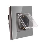 Priza Simpla cu Capac de Protectie cu Rama din Sticla LUXION