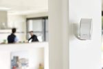 Camera Video HD de interior Somfy Protect, Vedere pe timp de noapte, Zoom de 8x, Compatibil cu TaHoma, Amazon Alexa, IFTTT si Works With Nest