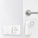 Pachet Nuki Combo 3.0, Include Nuki Smart Lock 3.0 si Nuki Bridge, Control de la distanta prin aplicatie