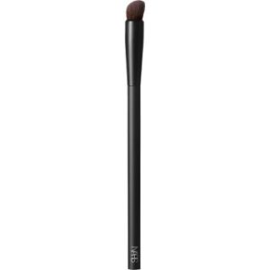NARS High Pigment Eyeshadow Brush pensula pentru aplicarea fardului de ochi