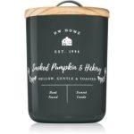 DW Home Farmhouse Smoked Pumpkin & Hickory lumânare parfumată