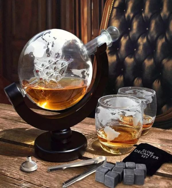 Decantor Glob Pamantesc cu Doua Pahare Epique - Gift Set