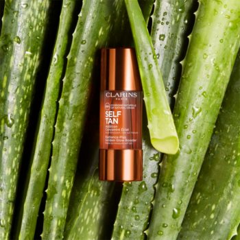 Clarins Self Tan Radiance-Plus Golden Glow Booster produs bronzare faciale