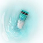 Neutrogena Skin Detox demachiant cu efect de peenling