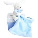 Doudou Gift Set Blue Rabbit set cadou pentru nou-nascuti si copii