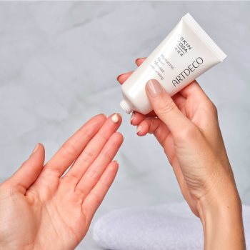 ARTDECO Skin Yoga Hyaluronic spumă hidratantă cu acid hialuronic