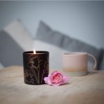 Noble Isle Tea Rose lumânare parfumată