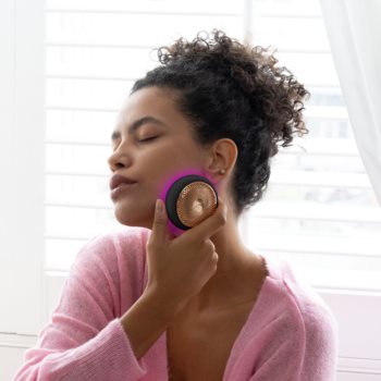 FOREO UFO™ 3 5-in-1 aparat sonic pentru accelerarea efectului măștilor de ten