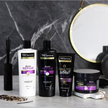 TRESemmé Biotin + Repair 7 șampon regenerator pentru par deteriorat