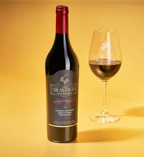 Bravoure by Chateau Cristi Single Vineyards Cabernet Sauvignon, Merlot, Shiraz, Rara Neagra - Vin Rosu Sec - Republica Moldova - 0.75L