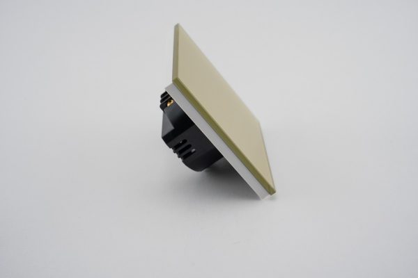 Intrerupator Triplu cu Touch din Sticla LUXION, 500W