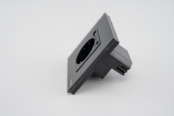 Priza Simpla + USB-A + USB-C LUXION cu Rama din Sticla